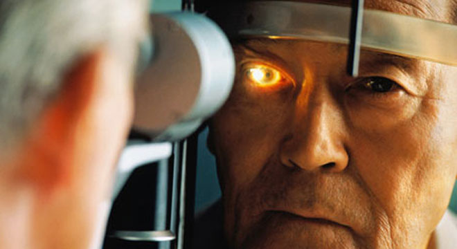 Die Elektroretinographie ist eine Augenuntersuchung der Netzhaut