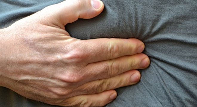 Brustschmerzen sind beängstigend und sollten abgeklärt werden