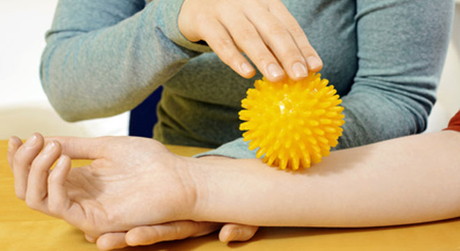 Gefühlsstörungen: Kribbeln, Ameisenlaufen, Taubheitsgefühl, Lähmungserscheinungen