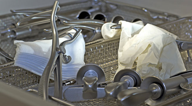 Proktoskopie: Spiegelung des Mastdarms mittels Proktoskop
